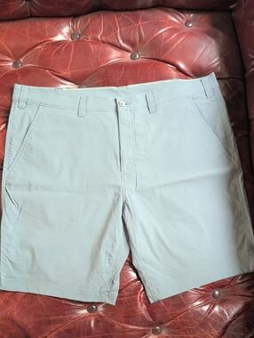 Eddie Bauer Men's Light Gray Hybrid Shorts